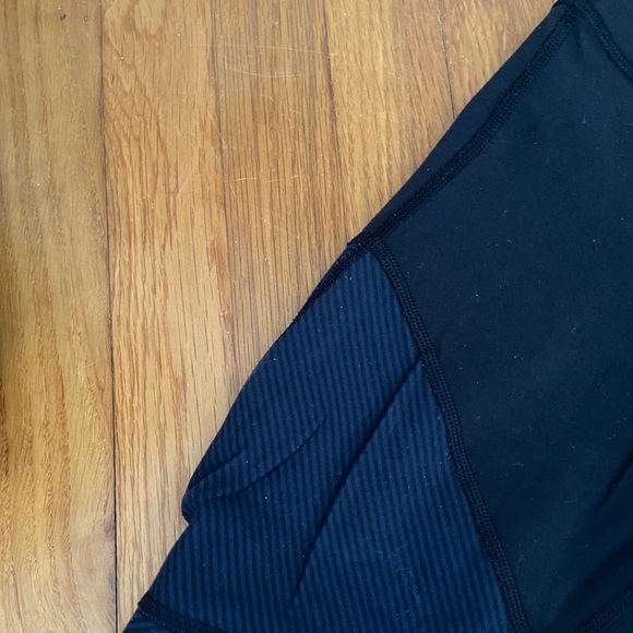 Lululemon Wunder Under Pants - Picture 2 of 3